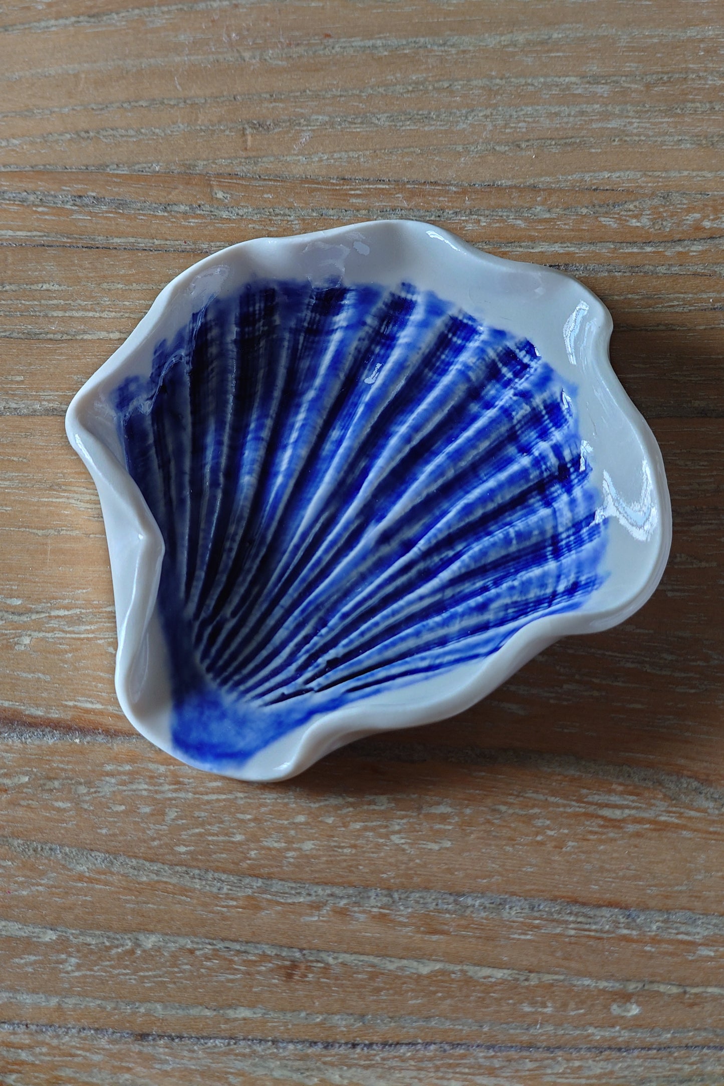 Scallop spoon rest, trinket dish or soap dish - Foreshore Collection