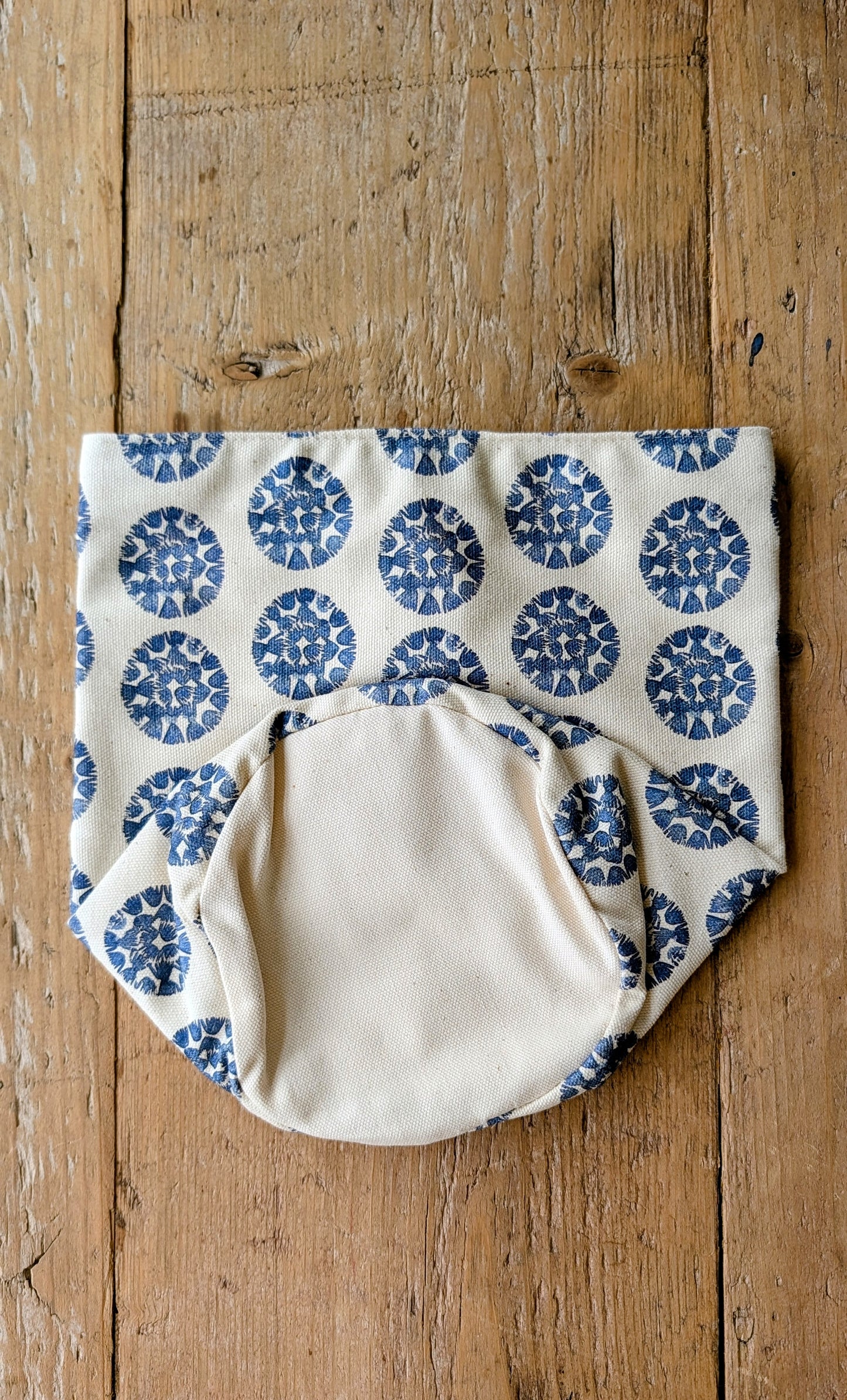 Organic Pot Bag and Storage Tidy - Machair Clock Blue