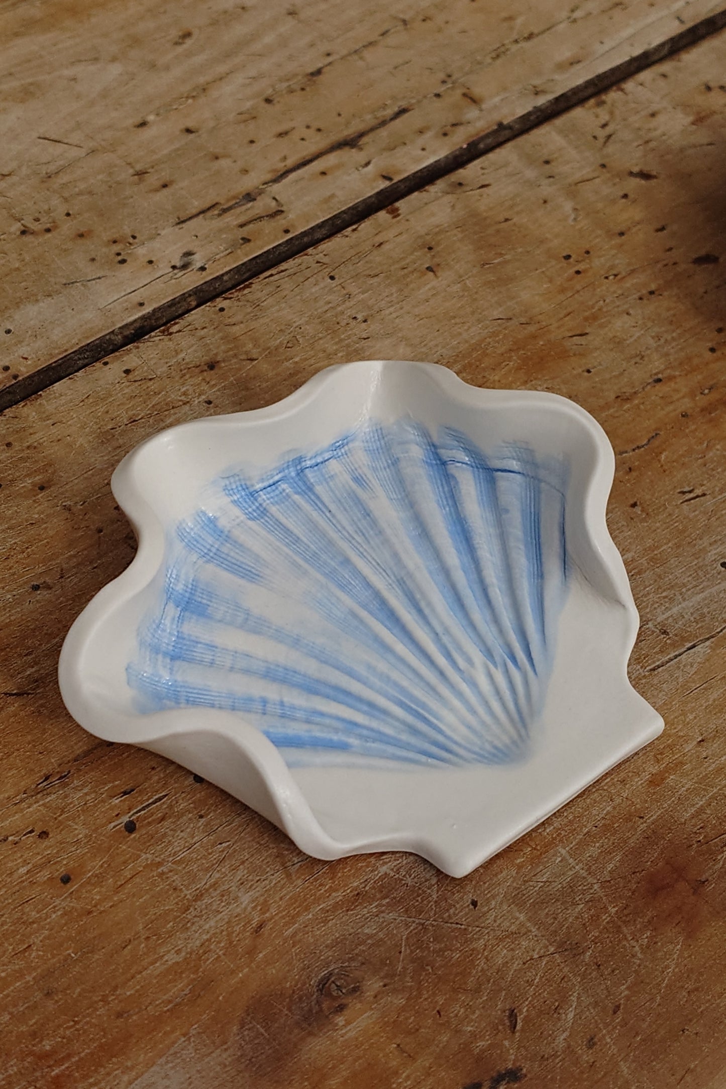 Scallop spoon rest, trinket dish or soap dish - Foreshore Collection