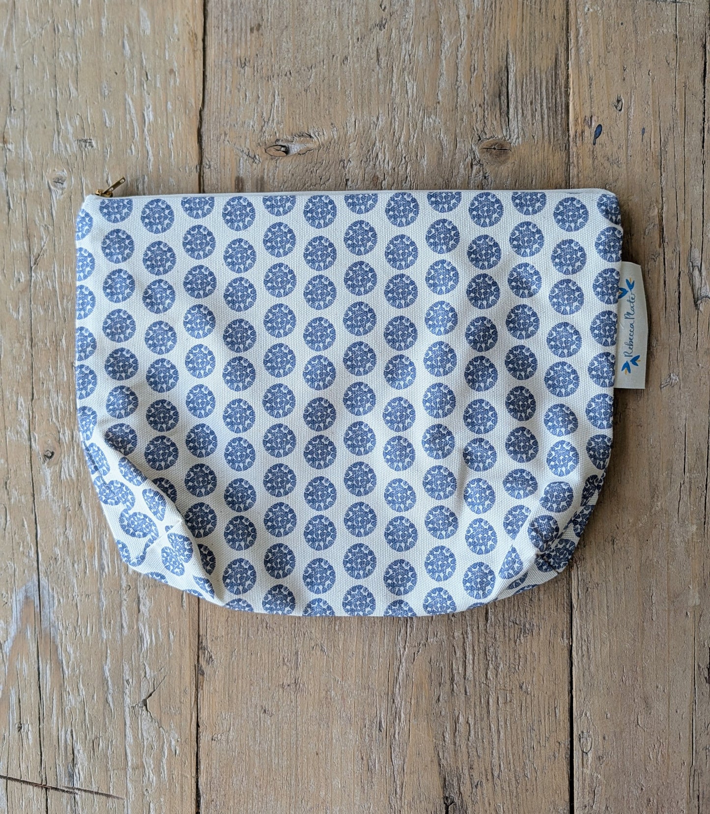 Organic wash bag - Machair Clock Blue