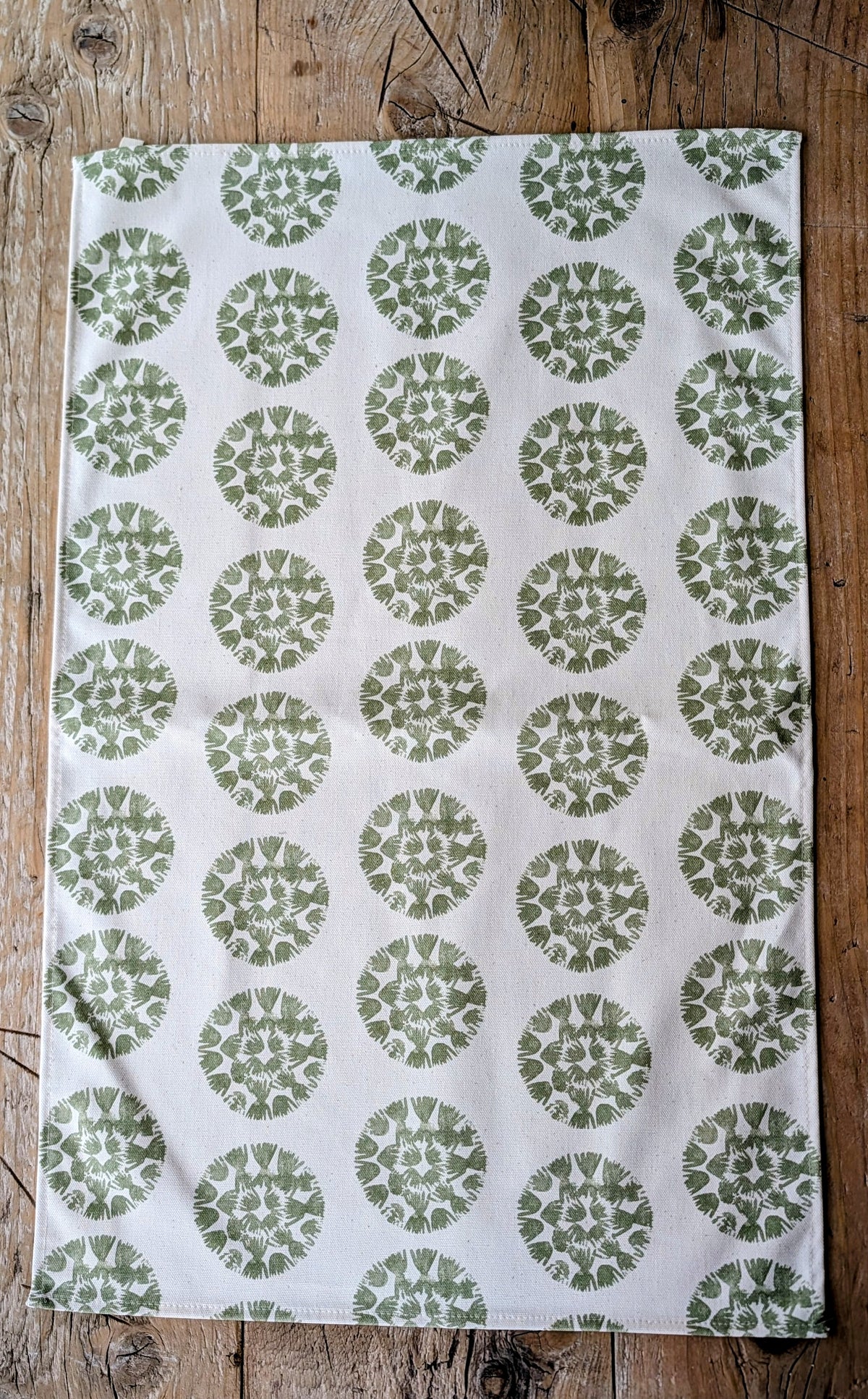 Organic Tea Towel - Machair Clock Moss Green