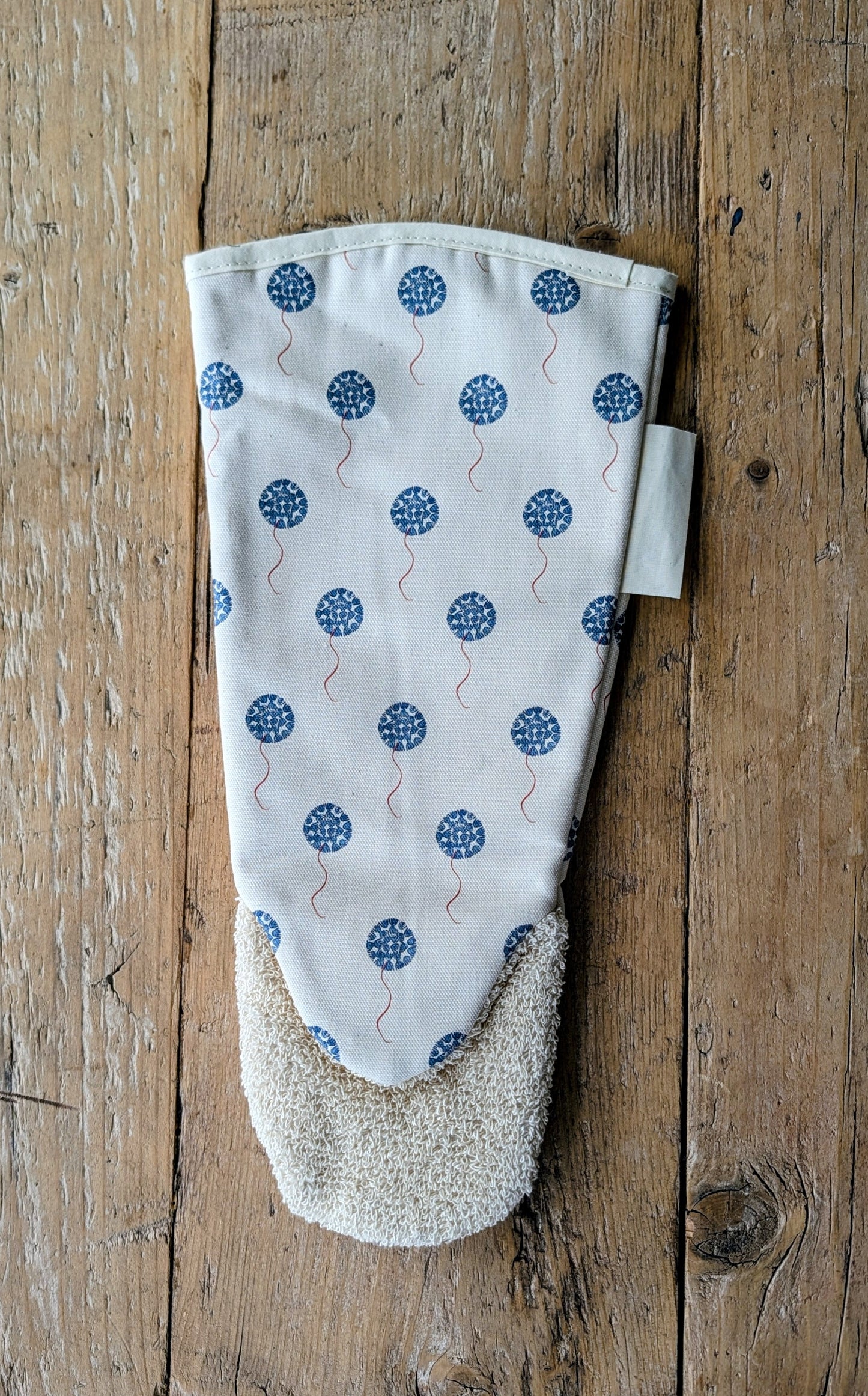 Organic Gauntlet Oven Glove - Machair Floret Blue